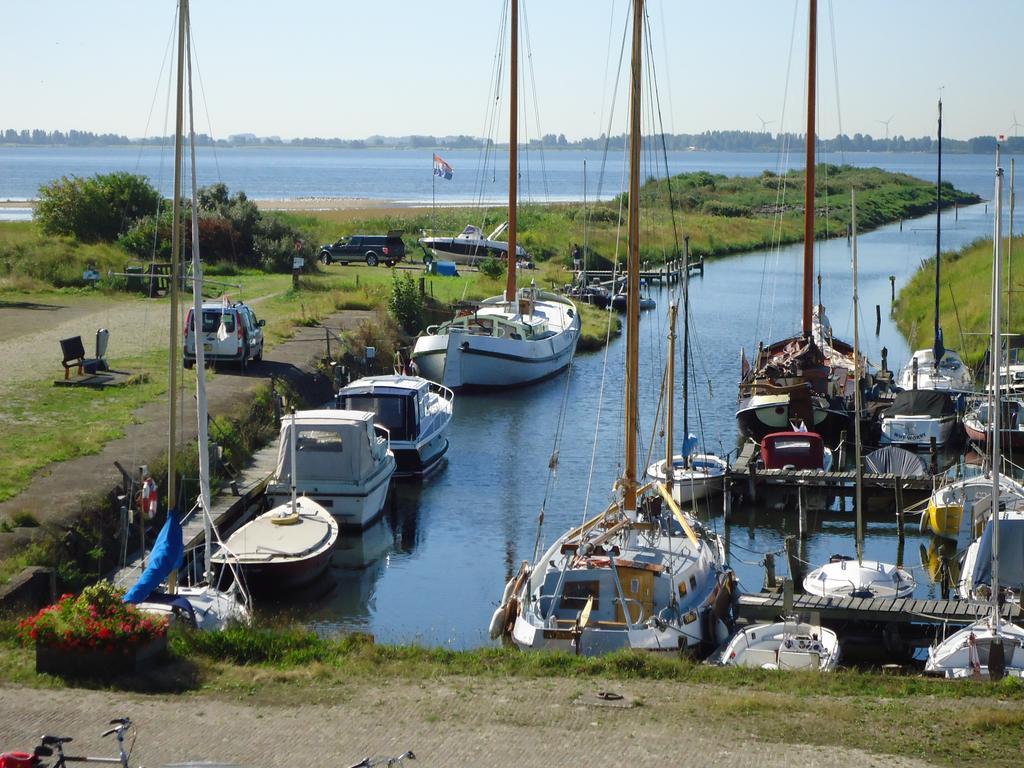 Huize Polderzicht Aan Het Grevelingenmeer Battenoord Luaran gambar